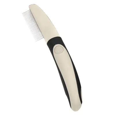 tux-grooming-cat_shedding_comb